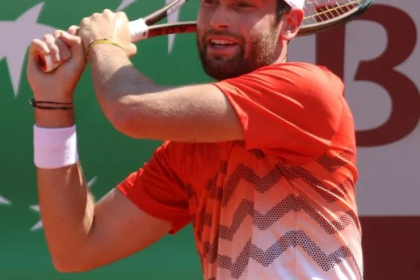 Quentin Halys vs. Alexander Zverev: Analyzing the Odds and Matchup Dynamics