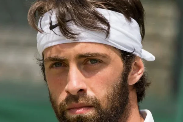 Nikoloz Basilashvili vs Cristian Garin: Analyzing the Over 8.5 Game Total